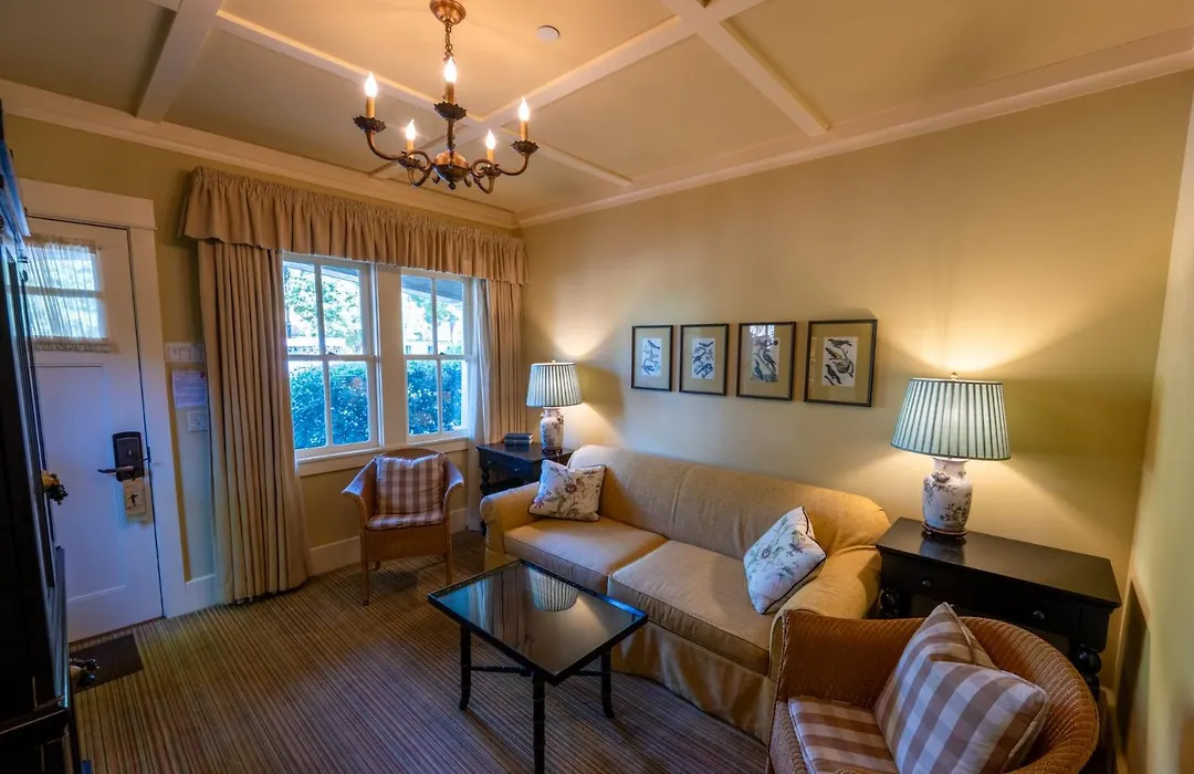Tallman Hotel-1