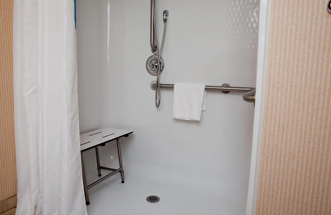 Hampton Inn Oneonta-1