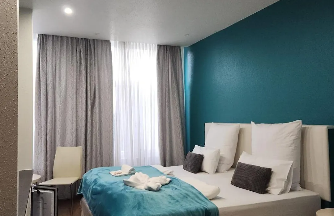 Maxhotel-1