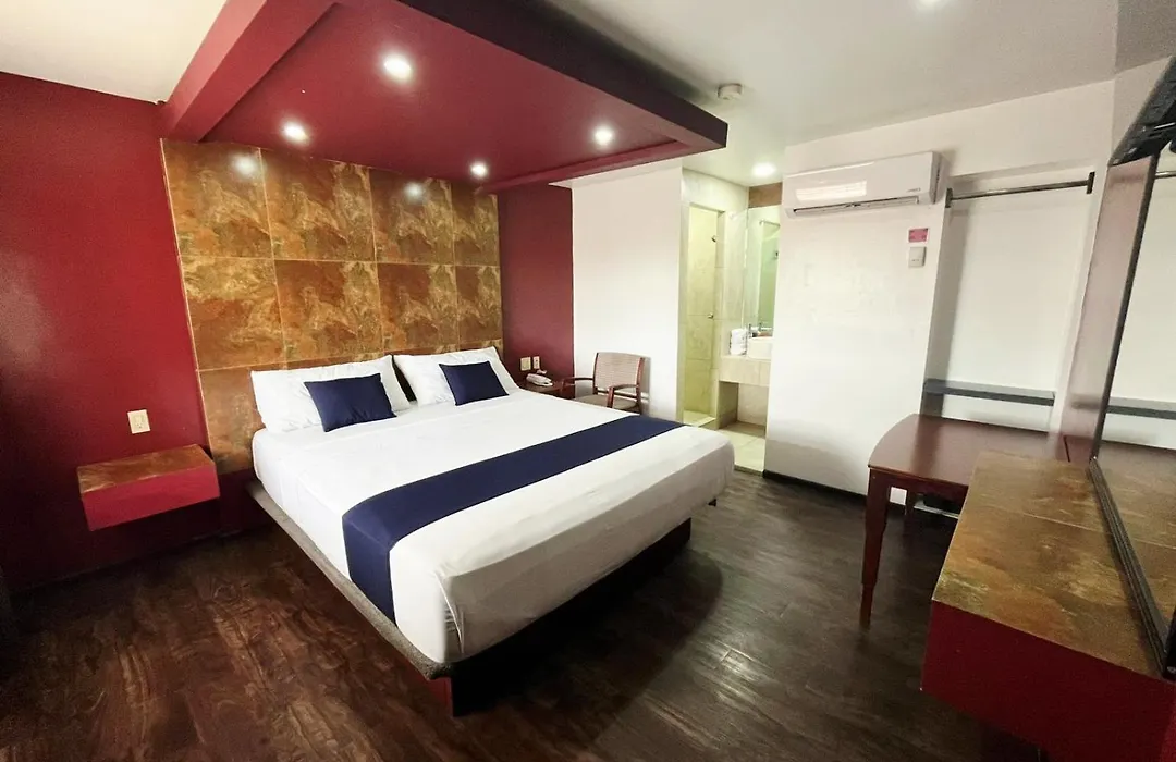 Hotel Rose Ensenada-1