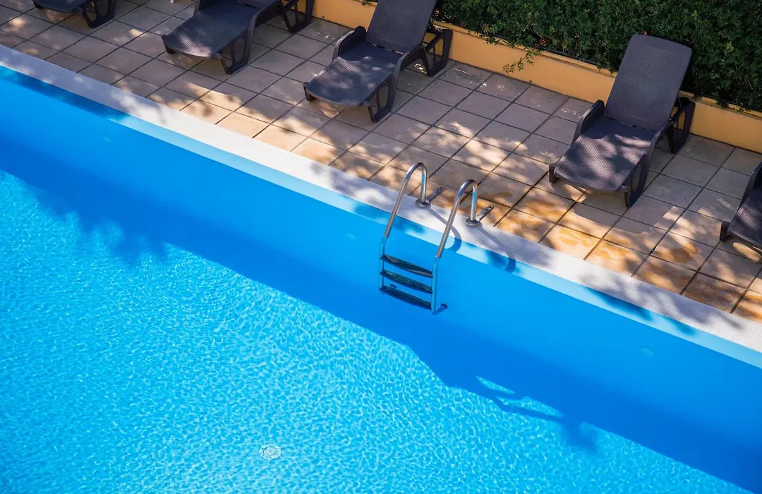 Hotel Cala Dei Pini-1