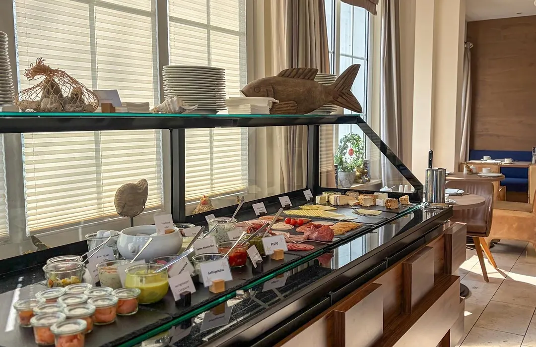 Strandhotel Miramar-1