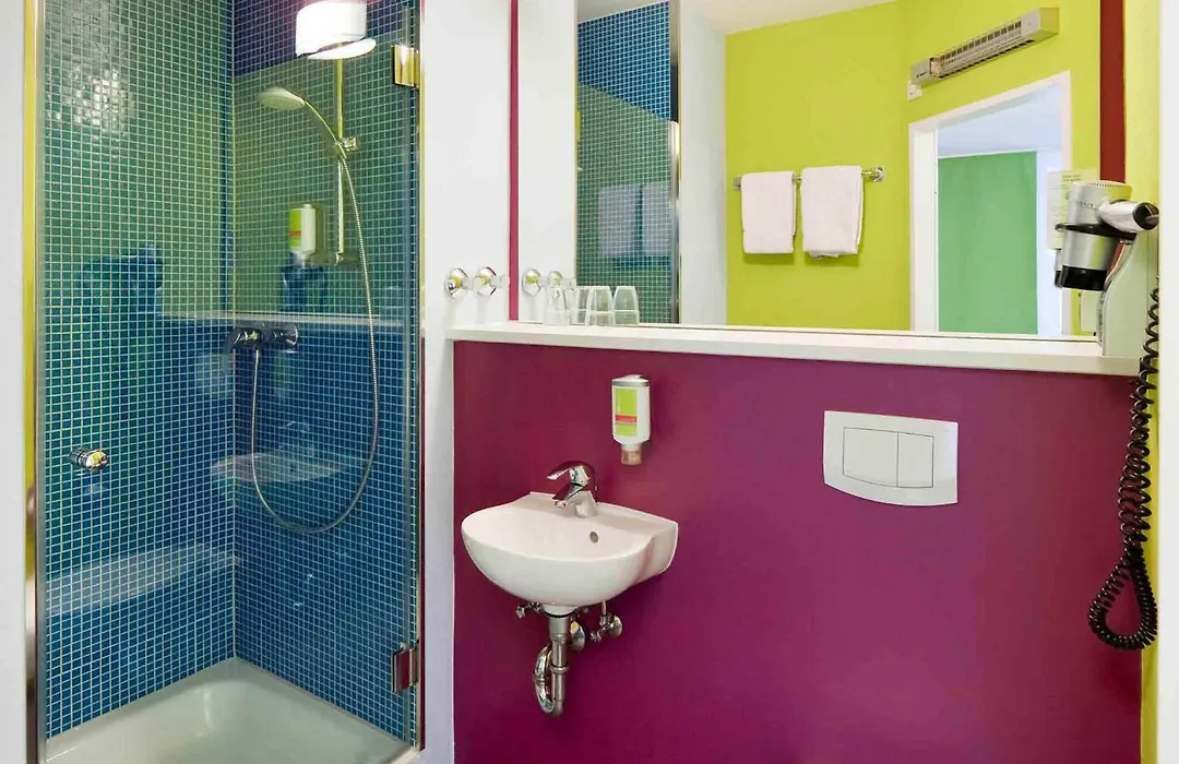 Ibis Styles Duesseldorf-Neuss-1