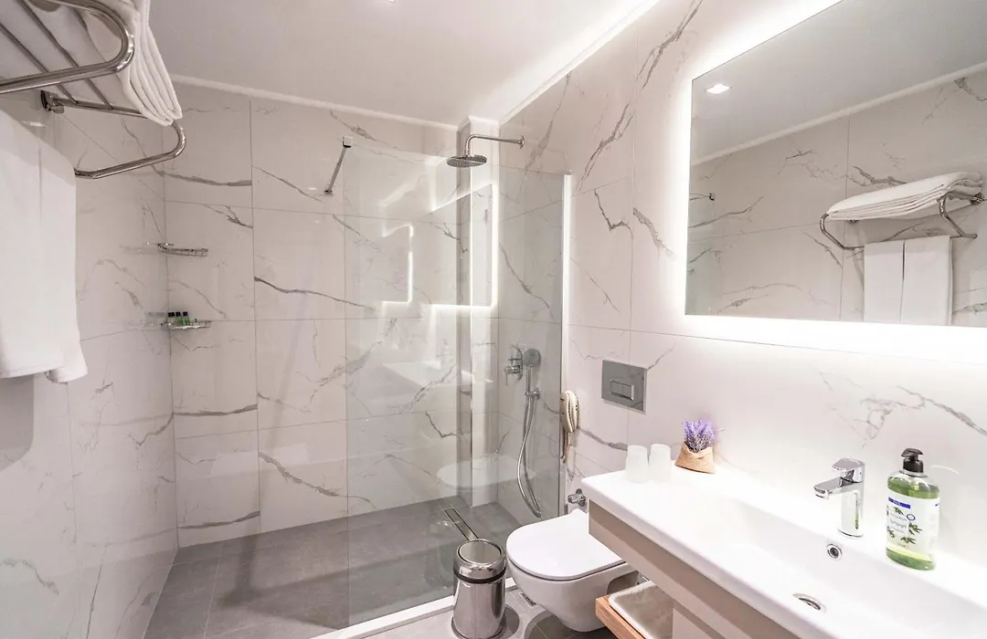 Riversea Suite & Hotel-1