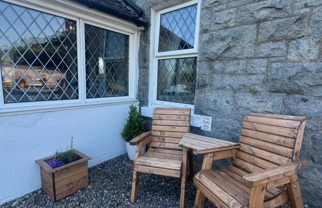 Whinburn Guest House-1