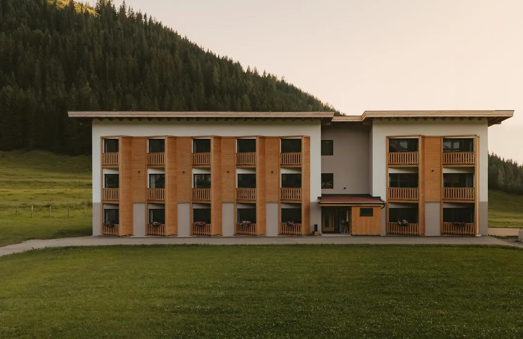 Roessl Lodge-1