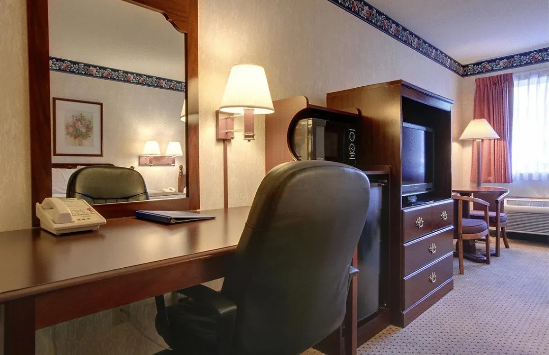 Americas Best Value Inn And Suites Saint Charles-1