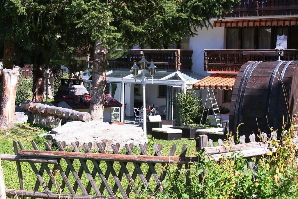 Bed & Breakfast Bijou-1