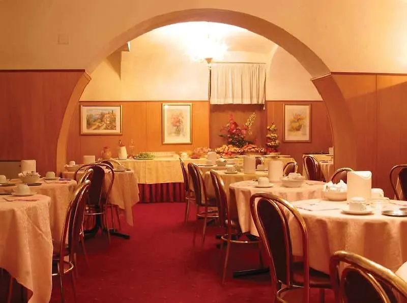 Hotel Daniela-1