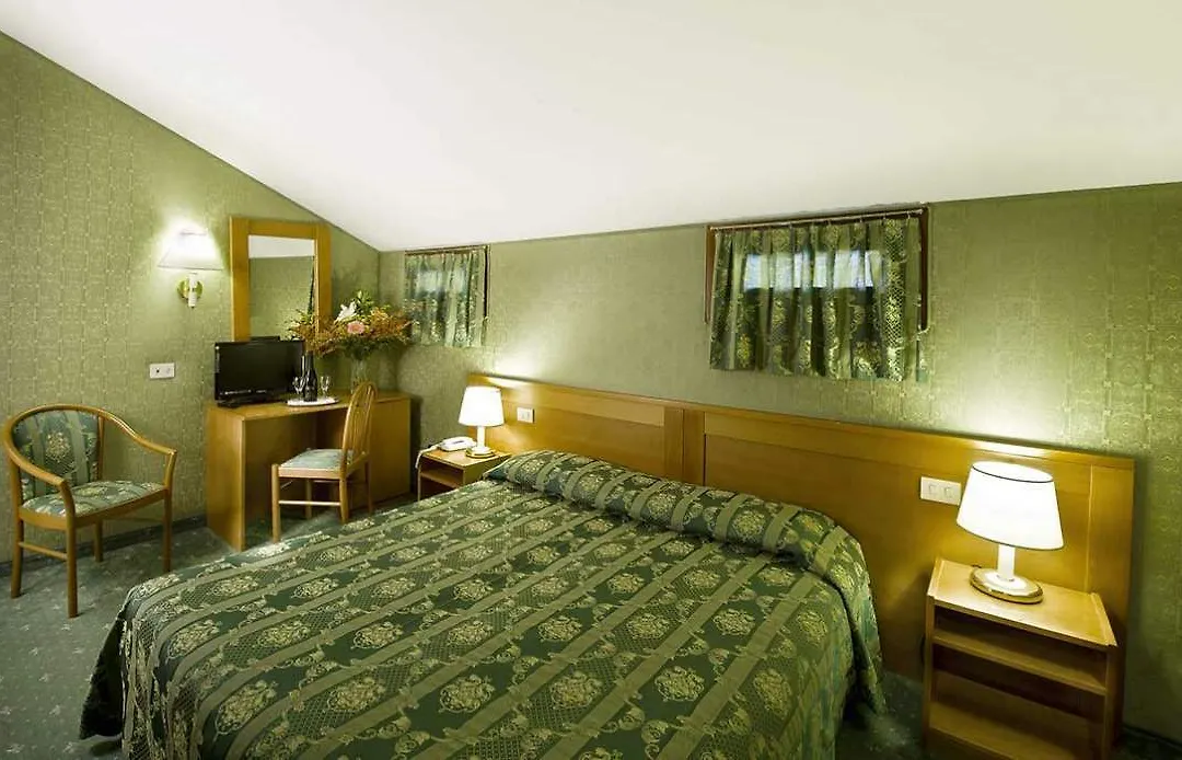 Hotel Spagna-1