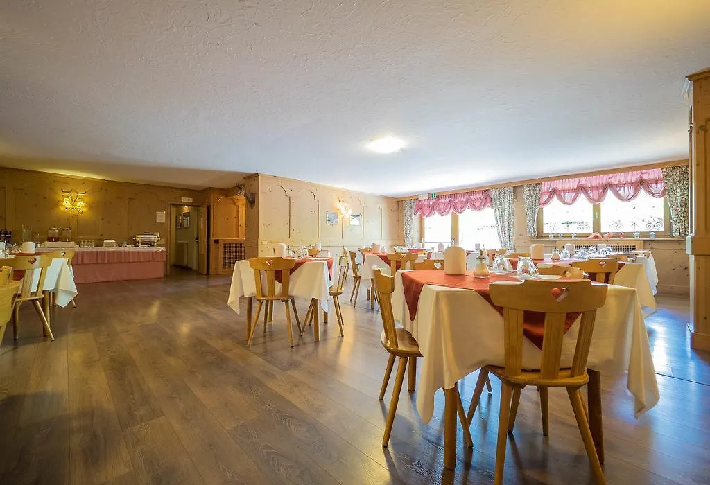 Hotel Baita Della Luna-1