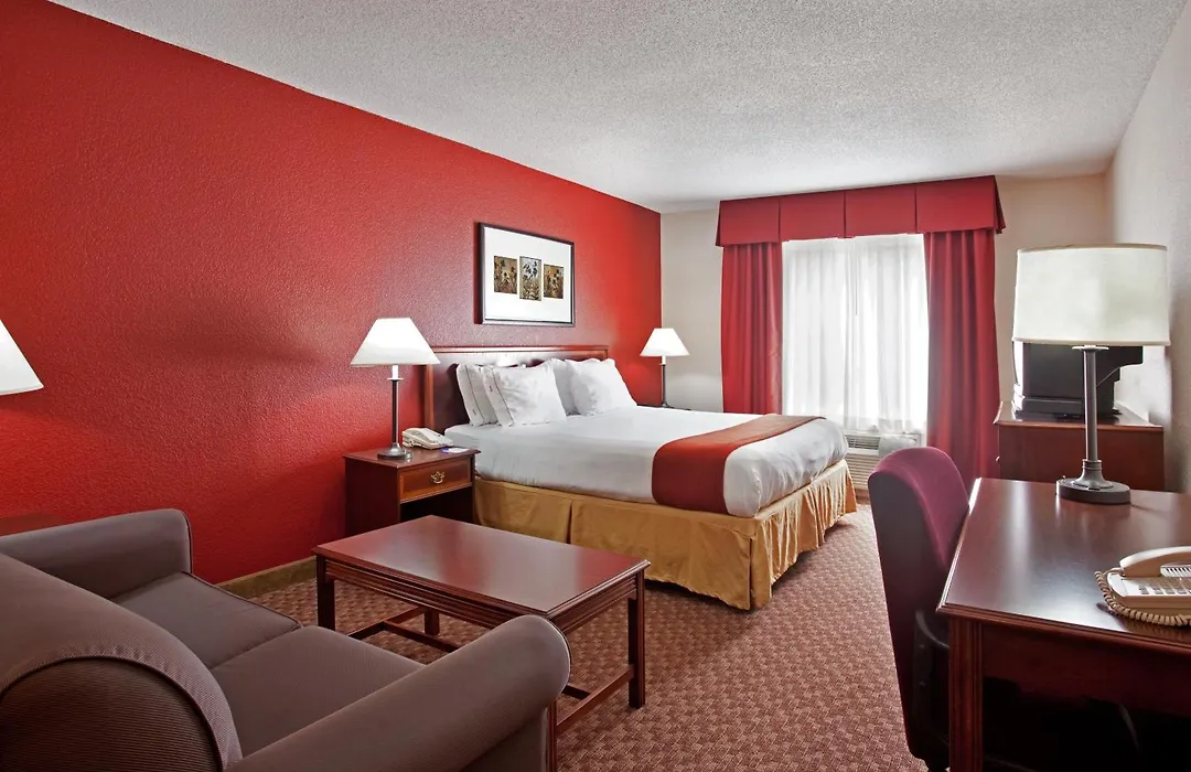 Baymont By Wyndham Merrillville-1
