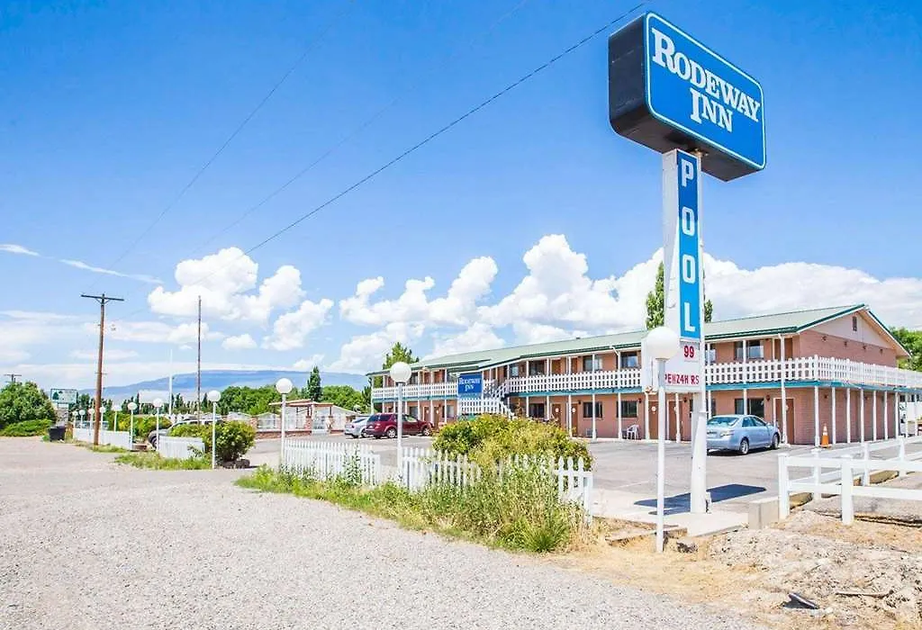Rodeway Inn-1