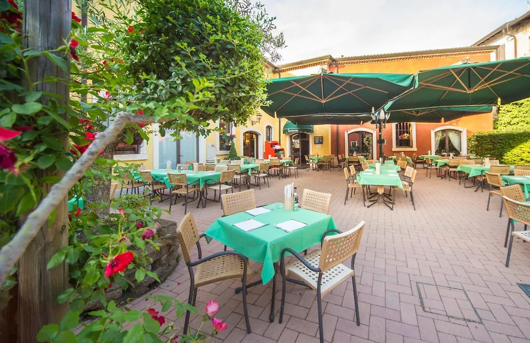Hotel Antichi Cortili-1