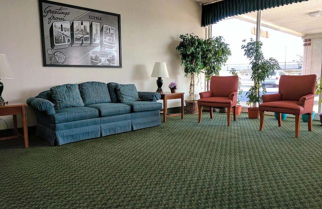 Sprucewood Inn-1