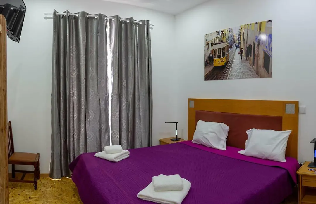 Guest House Rooms In Bairro Alto-1