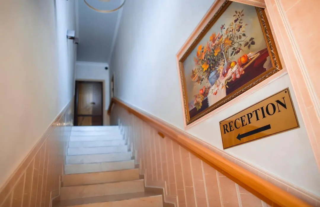 Aruna Hotel-1