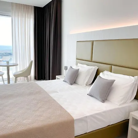 Edison Hotel Seaview & Spa-2
