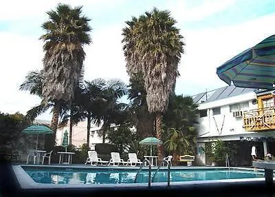 Tradewinds Airport Hotel-3