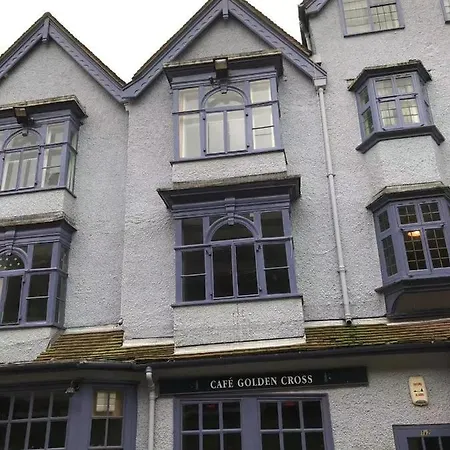 Golden Cross Guesthouse-2
