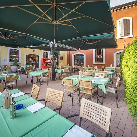Hotel Antichi Cortili-3