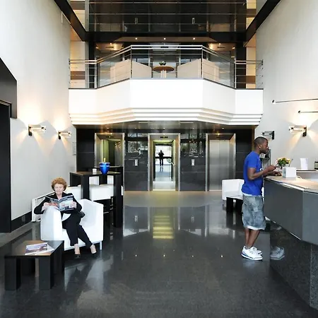 B-Aparthotel Moretus-2