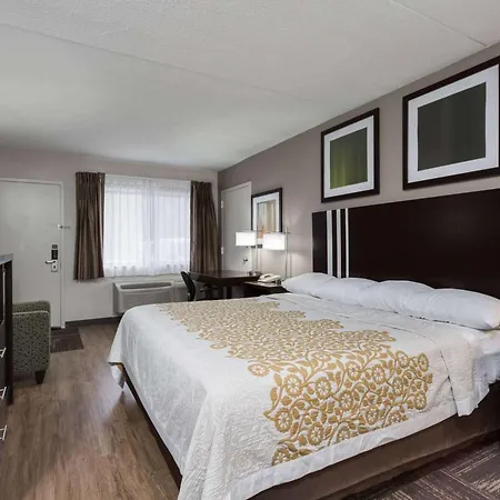 Days Inn By Wyndham Harrisburg North-3