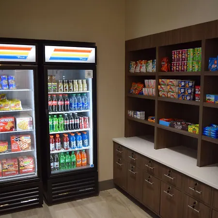 La Quinta Inn & Suites By Wyndham Middletown-Goshen-3