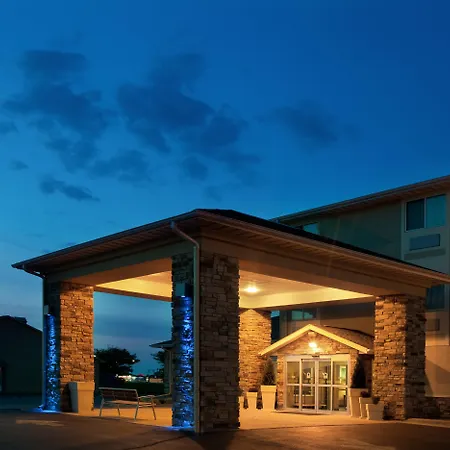 Holiday Inn Express Tuscola-3