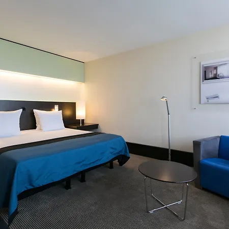 Holiday Inn Eindhoven Centre By Ihg-3