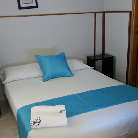 Hotel Bahia Blanca Santa Marta Frente Al Mar-3