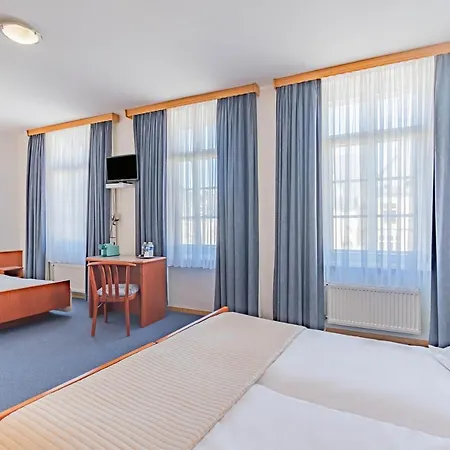 Hotel Le Petit Poete-3