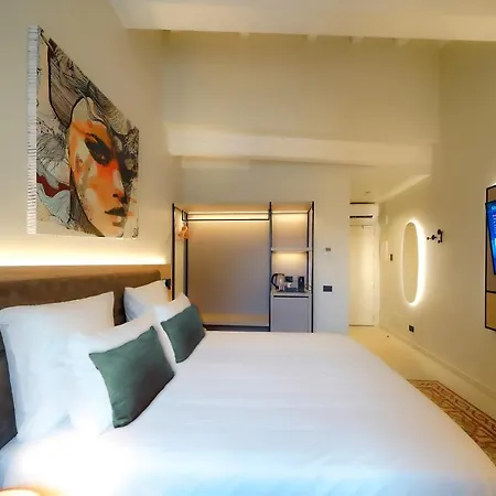 Bergamo INN 21-3
