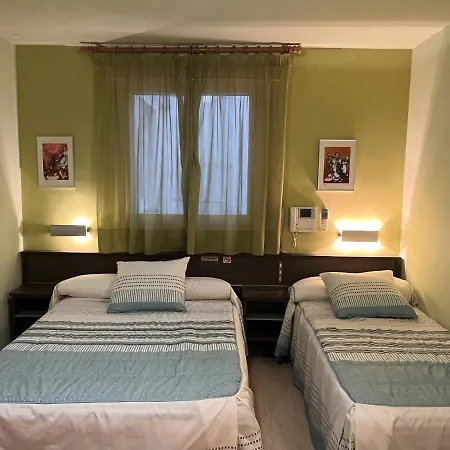 Hostal La Vila-2