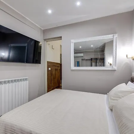 Vogue Suites Rome-3