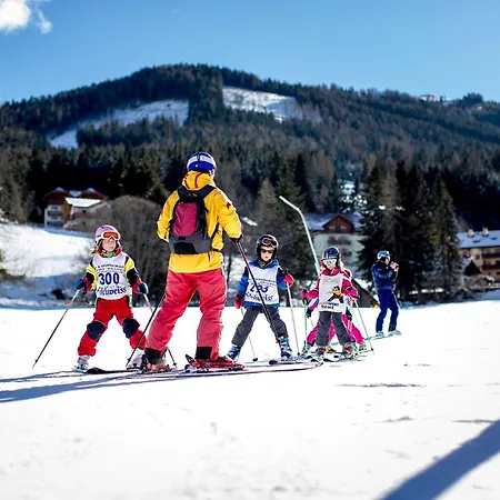 Family & Sporthotel Kaerntnerhof-2