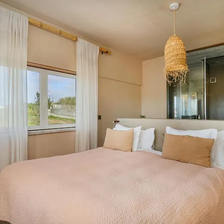 Azenhas do Mar Valley House-2