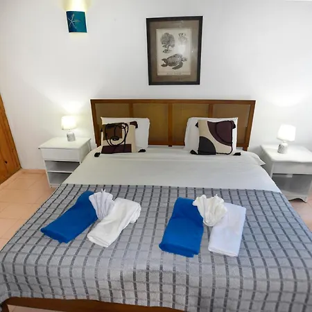 El Pelicano Apart-Hotel-3