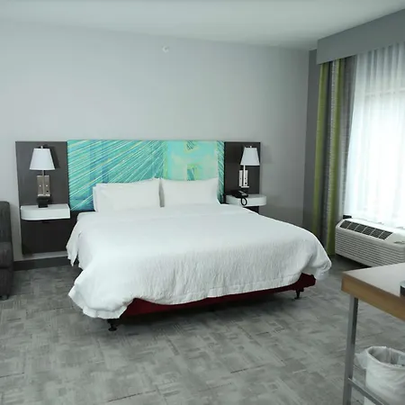 Hampton Inn & Suites Burlington-3