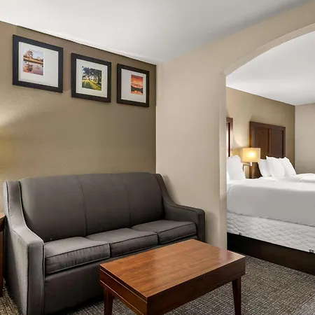 Comfort Inn & Suites Chipley I-10-3