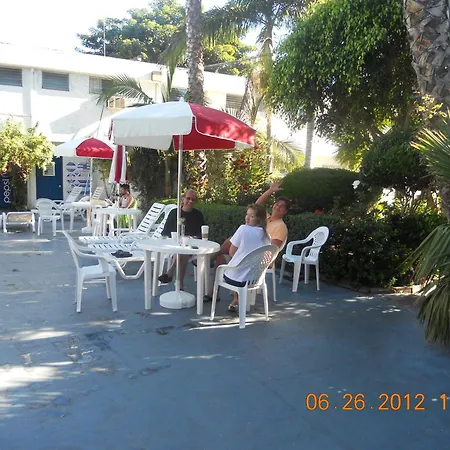 Tradewinds Airport Hotel-2