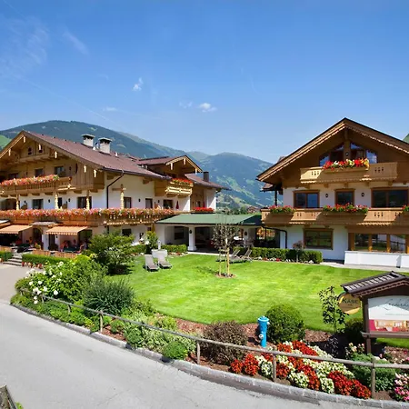 Hotel Garni Larcherhof-3