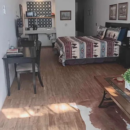 Katie'S Cozy Suites-3