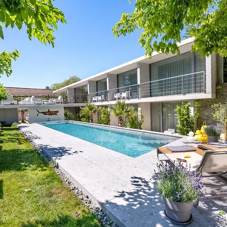 Le Pavillon M, Piscine et Spa au pied du château, Petit-Déjeuner inclus, Parking privé-2