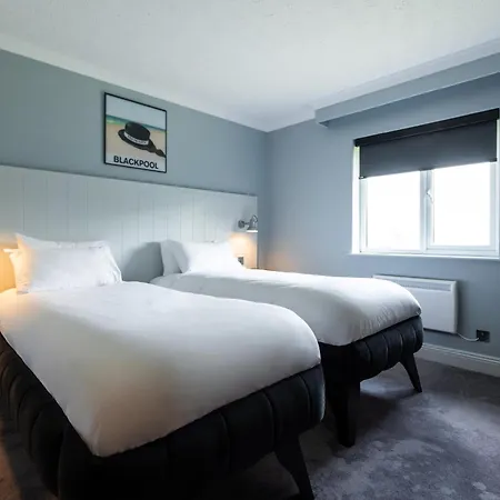 Village Hotel Blackpool-2