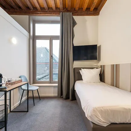 Hotel Karel De Stoute-3