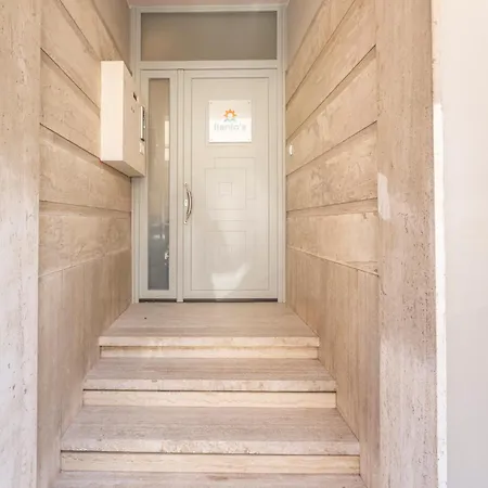 Ilenia'S Boutique Rooms-2