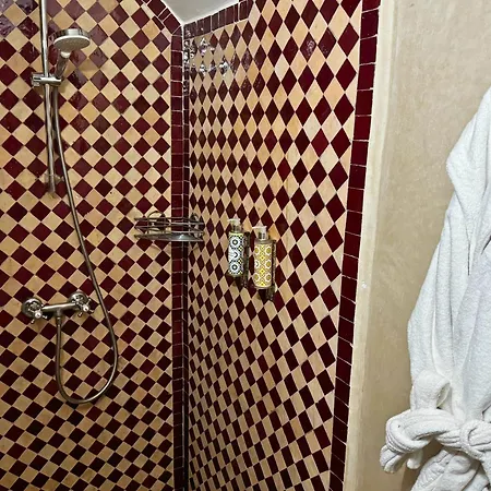 Riad Casa Lalla - Spa & Rooftop En Medina-3
