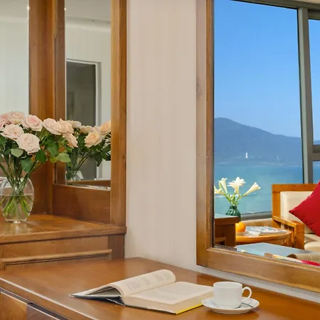 Serene Beach Hotel Danang-3