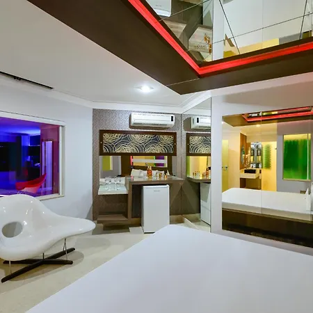 Eros Motel-3